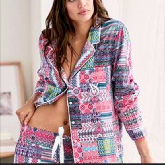 Victoria's Secret Multicolor Patterned Pajama Set - Picture 3 of 15